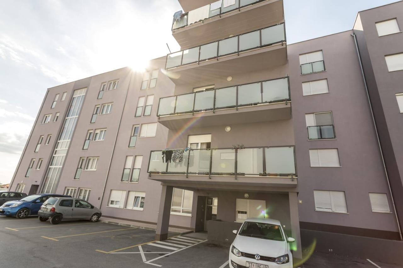 Cool Apartman Split Exterior photo