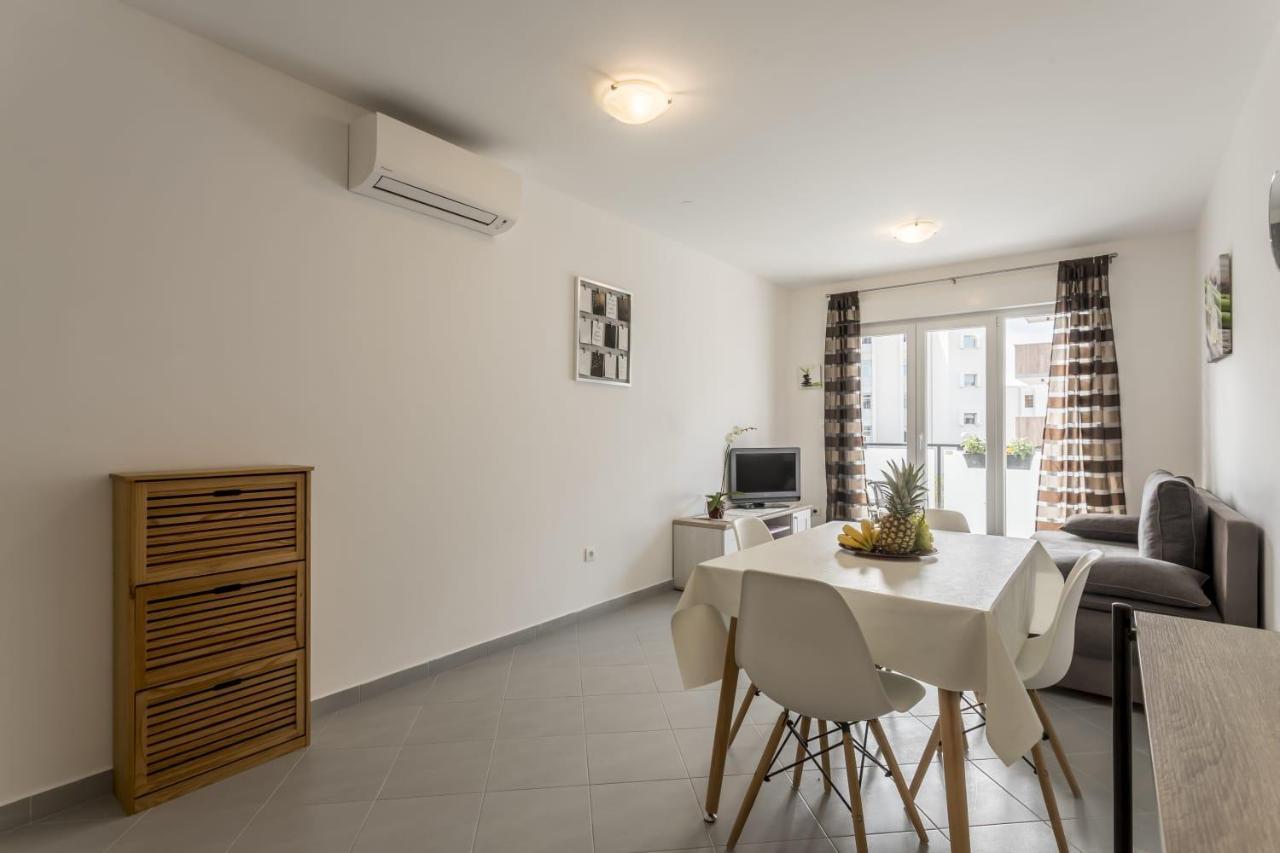 Cool Apartman Split Exterior photo
