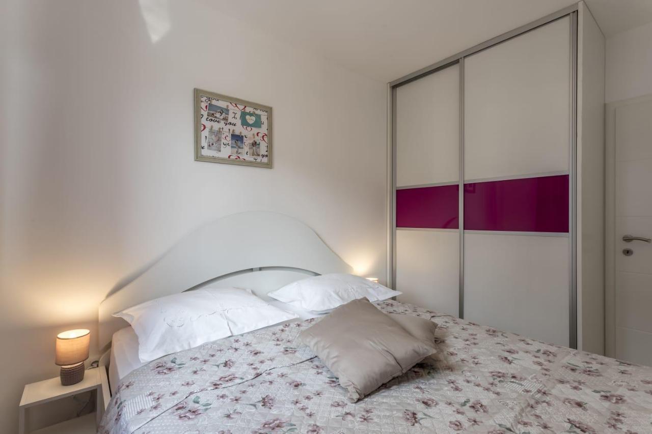 Cool Apartman Split Exterior photo